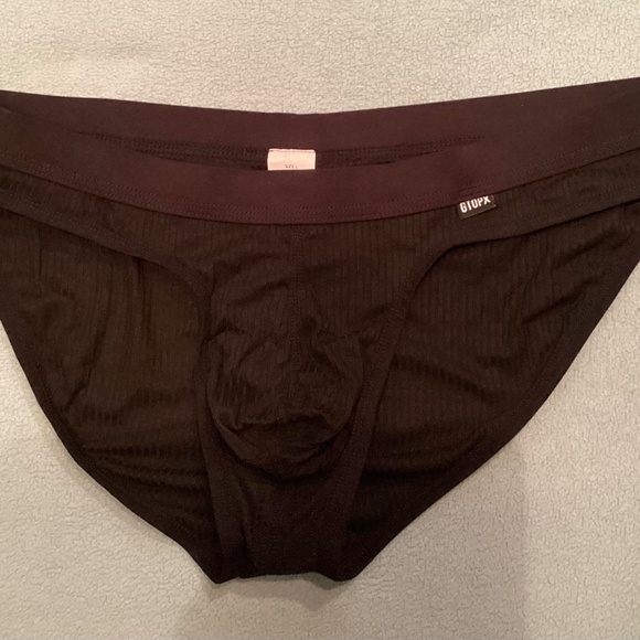 Black ribbed brief, like new - Picture 3 of 6